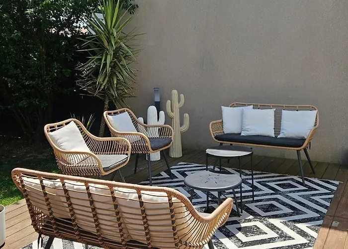 Дом отдыха Maison Flora